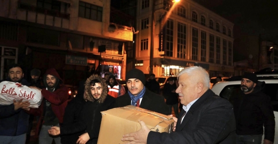 Körfez’de Vatandaşlar Akın Akın Yardıma Koştu