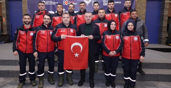 Başkan Büyükakın, Arama-Kurtarma Ekipleriyle İftarda Buluştu