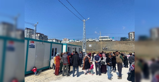 Büyükşehir'in Defne'deki Konteyner Kentine Vatandaşlar Taşınmaya Başladı