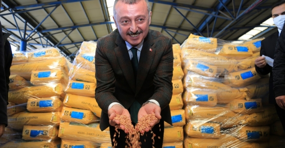 Büyükşehir’den 2 Bin Çiftçiye Yem Bitkisi Tohumu Desteği