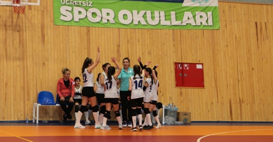 Derincespor Galibiyetlere İmza Atmaya Devam Ediyor