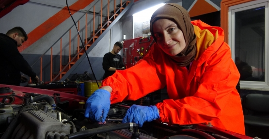 Hemcinsleri Çiçek, O Balata İstiyor