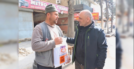 Hürümelek’e İstediği Kitaplar Ulaştırıldı