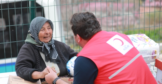 Kızılay’ın Afet Bölgelerindeki Beslenme Hizmeti Ve Yardımları Aralıksız Sürüyor