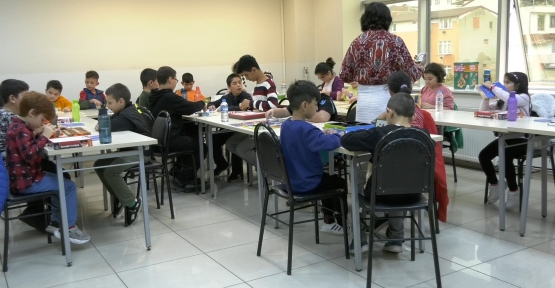 İşitme Engelli Çocuklara ‘Akıl Oyunları’ Eğitimi