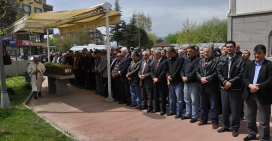 Güzel insan dualarla uğurlandı.