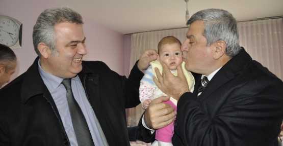 Karaosmanoğlu’ndan sosyal belediyeciliğe övgü