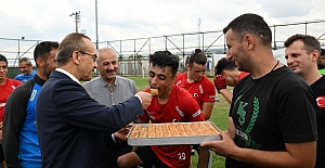 Vali Yavuz’dan Ampute Milli Takımı Futbolcularına Ziyaret