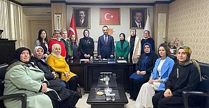 AK Partili Kadınlar Okutanı Kutladılar