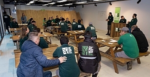 KO-MEK’ten Ormanya’da Hayvan Bakıcılığı Eğitimi