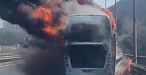 TEM'DE MİNİBÜS ALEV TOPUNA DÖNDÜ
