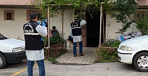 KÖTÜ KOKU İHBARININ YAPILDIĞI EVDE ÖLÜ BULUNDU