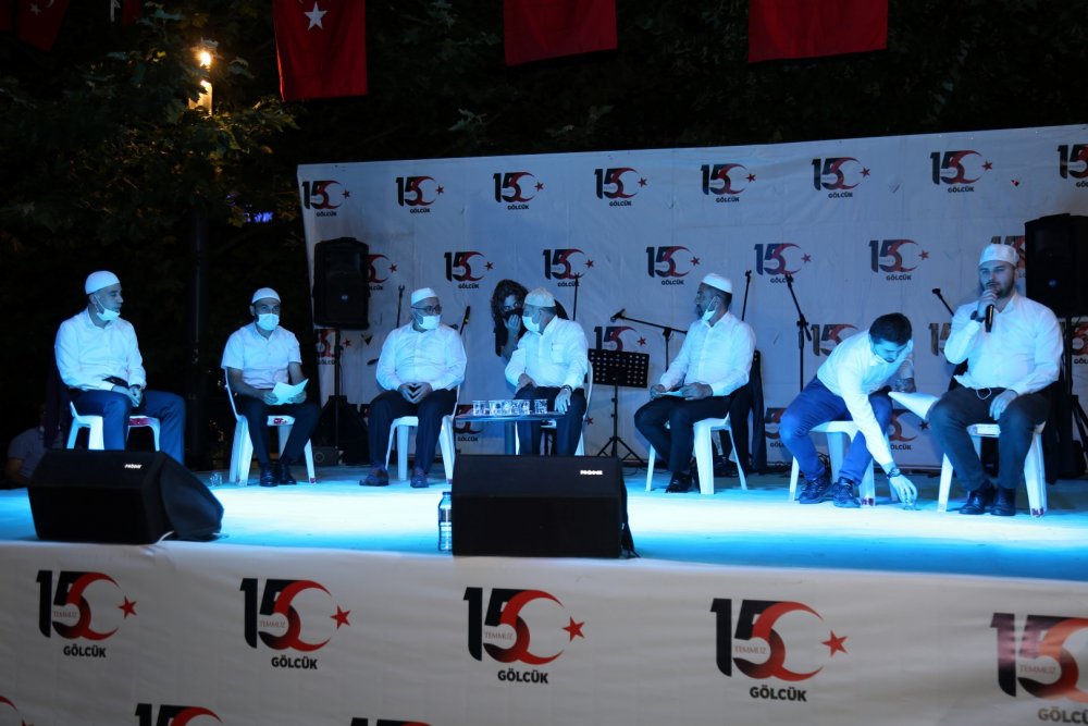 15 Temmuz Demokrasi Ve Milli Birlik Günü Ruhu Gölcük'te Dimdik Ayakta