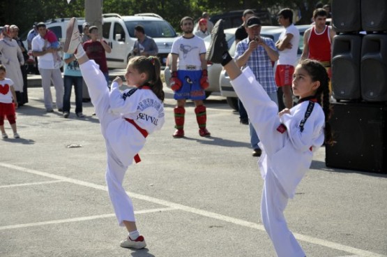 19 MAYIS KÖRFEZ'İ COŞTURDU