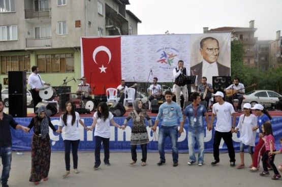 19 MAYIS KÖRFEZ'İ COŞTURDU