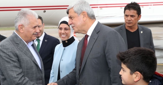 BAŞBAKAN, “İBRAHİM BAŞKANIMIZ ŞOV YAPMADAN İŞİNİ YAPIYOR”