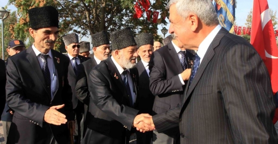 BAŞKAN;"ZAFERLERİNİ ŞEHİT VE GAZİLERİNE BORÇLU OLAN BU MİLLET SİZE MİNNETTARDIR."