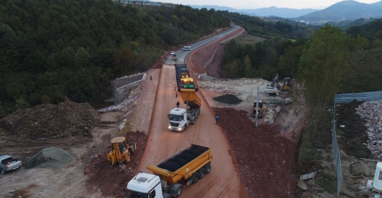 DİŞ FAKÜLTESİ HASTANESİ YOLUNUN İKİNCİ KISMI YAPILIYOR