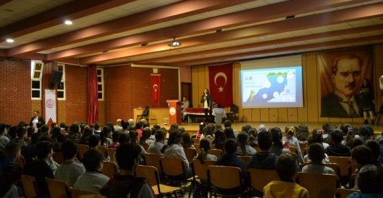 ÇOCUKLARA GERİ DÖNÜŞÜM EĞİTİMİ VERİLDİ
