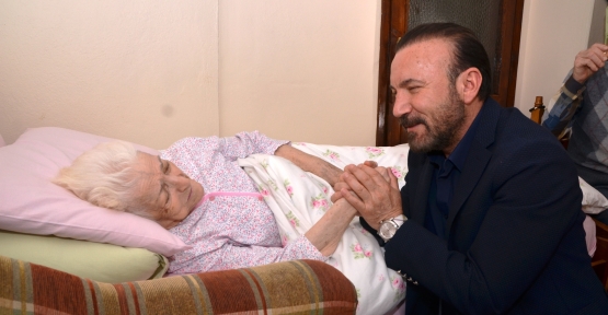 İZMİT BELEDİYESİ 3 YILDIR EVDE BAKIM HİZMETİ VERİYOR