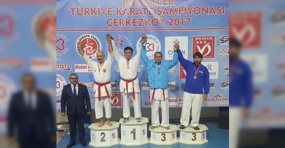 KAĞITSPORLU KARATECİLERDEN 4 DERECE