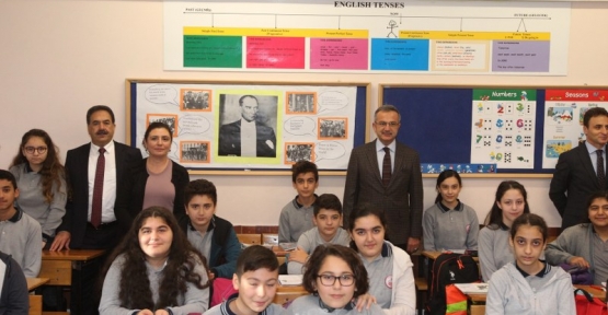 KAYMAKAM GÜLER VE BAŞKAN KÖŞKER OKUL ZİYARETİNDE BULUNDU