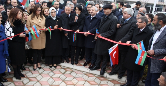 KÖRFEZ'DE HOCALI ŞEHİTLERİ ANITI AÇILDI