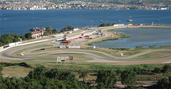 FENER GÖLÜ MAHKEME YOLUNDA