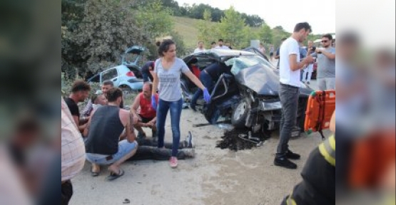 Kocaeli'de Trafik Kazası! 1 Ölü, 15 Yaralı...