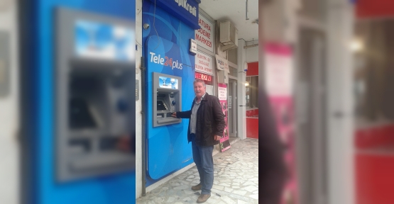 ATM’DE UNUTULAN PARAYI BANKAYA TESLİM ETTİ