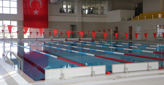 Karamürsel Yarı Olimpik Yüzme Havuzu Hizmete Giriyor