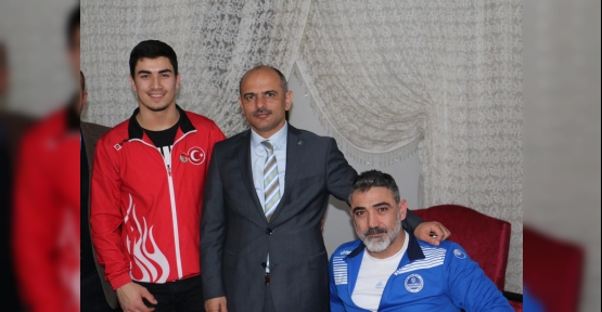 SÖĞÜT’TEN MİLLİ HALTERCİLERE MORAL ZİYARETİ