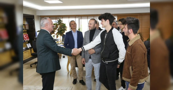 BAŞKAN AYGÜN, ŞAMPİYONLARI KUTLADI