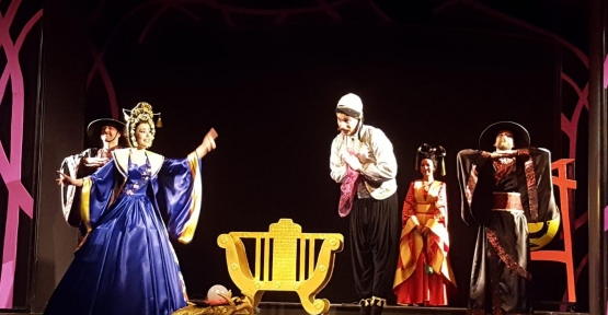 İzmir Devlet Tiyatroları Sahnesinde Kocaeli Şehir Tiyatroları İmzası
