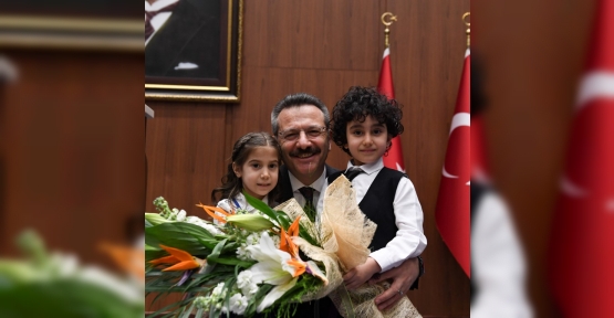 Vali Hüseyin Aksoy, Çocuklarla Buluştu