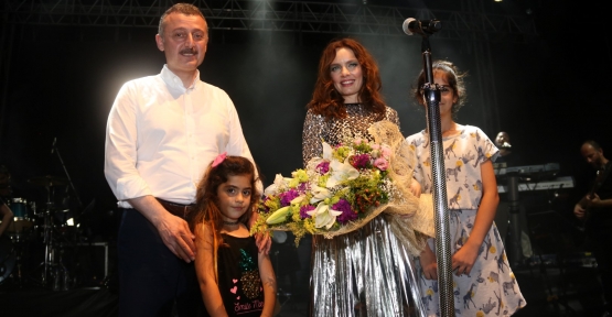 Kocaeli Fuarı, Nil Karaibrahimgil konseriyle kapılarını açtı