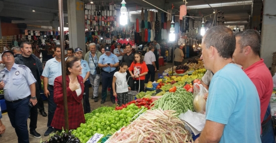 Başkan Hürriyet, Pazarcı Esnafı İle Biraraya Geldi