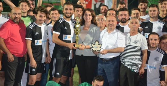 İzmit Belediyesi Başkanlık Kupası’nda Şampiyon Alikahya