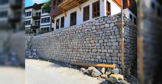 İzmit Belediyesi Tarihi Binaları Restore Ediyor