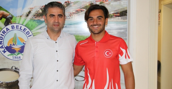 Milli Sporcuya Başkan Turan’dan Moral