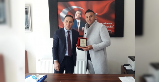 Okulun Dolapları  Mr. Jade'den...