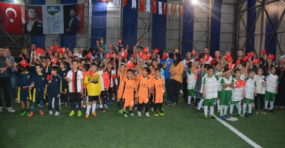 Minikler Cumhuriyet Kupasında Dostluk Kazandı
