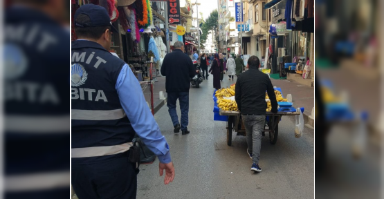 İzmit’te Seyyar Satıcılarla İlgili Denetimler Devam Ediyor