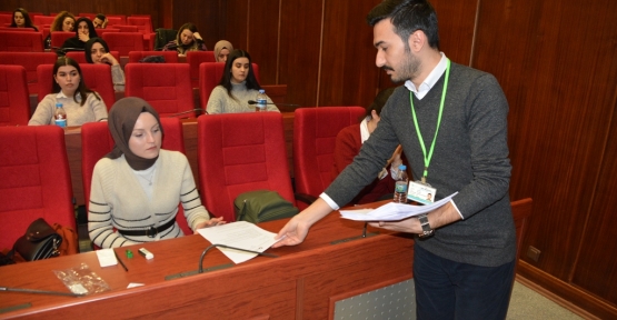 İzmit Belediyesinde, Sosyal Hizmet Uzmanı Olmak İçin 62 Kişi Sınava Girdi
