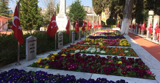    İzmit Namazgah Şehitliği 18 Mart’a Hazırlandı