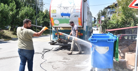 Kartepe’de 11 Bin Konteyner Dezenfekte Edildi