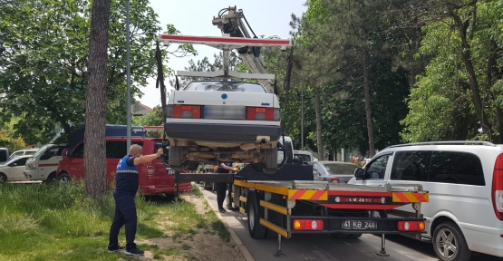 İzmit’te Hatalı Park Etmeye Geçit Yok