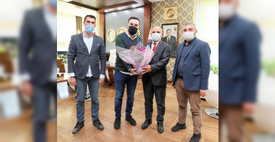 “Esnafın Başkanı Şener Söğüt”