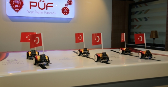 ROBOTLARIN 29 EKİM GÖSTERİSİ BEĞENİ TOPLADI