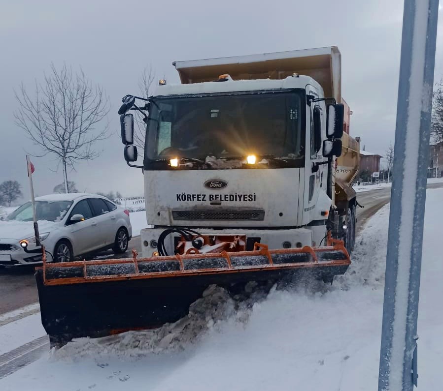 Körfez’de Kar Mesaisi